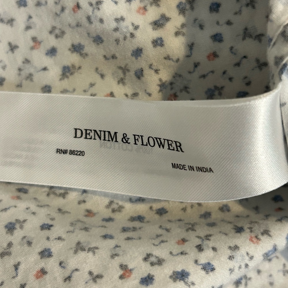 Denim & Flower White Dress Shirt with Floral Design Size XL - Picture 5 of 7